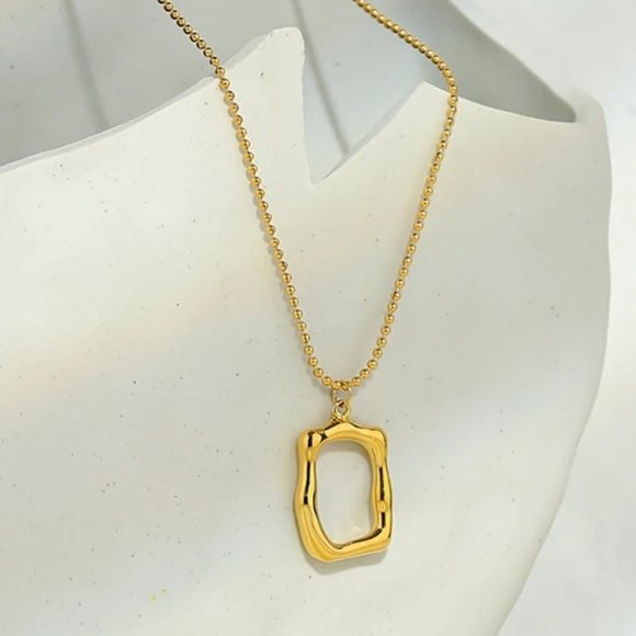 Jewelry - New 18K Gold Plated Irregular Geometric Pendant Necklace